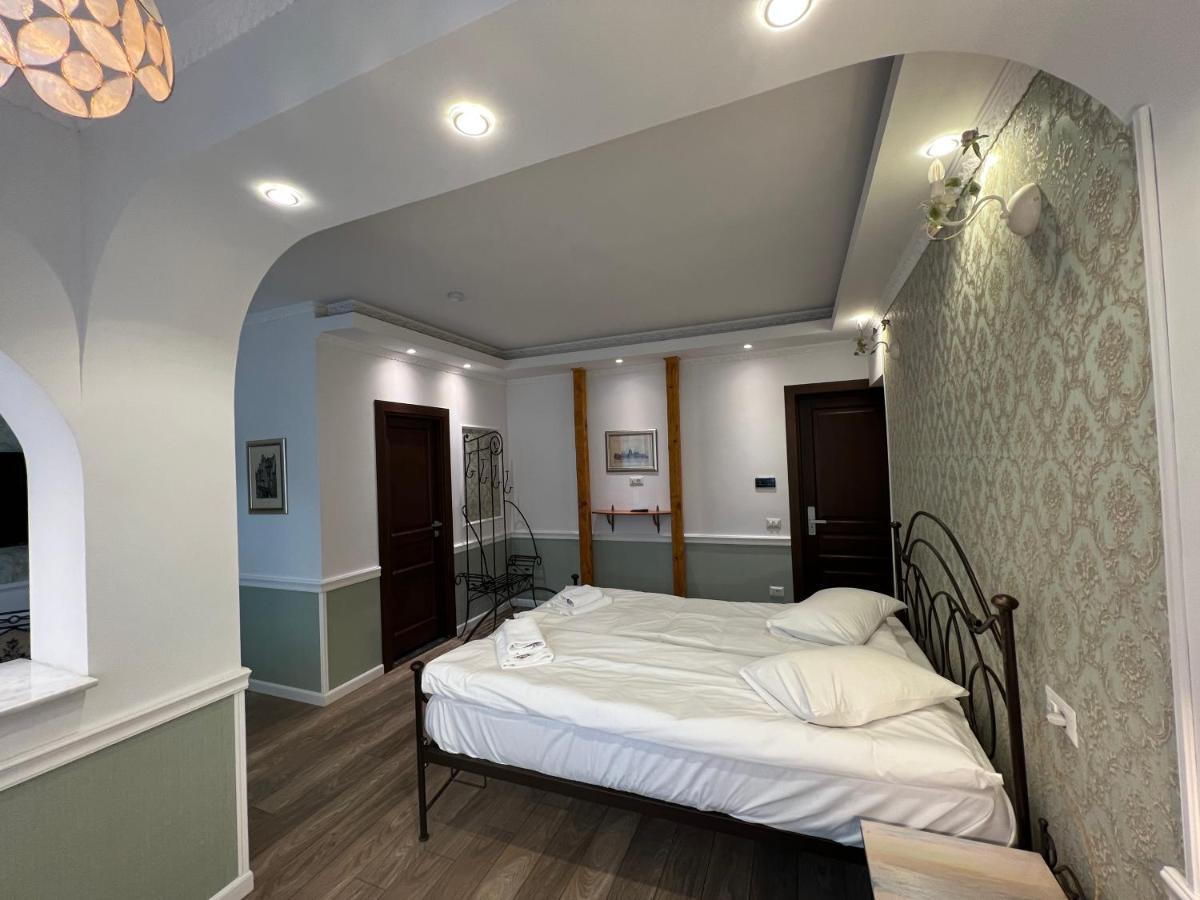 Hotel Boutique Cathedral Plaza Residences Room For Rent Downtown Bukarest Exterior foto