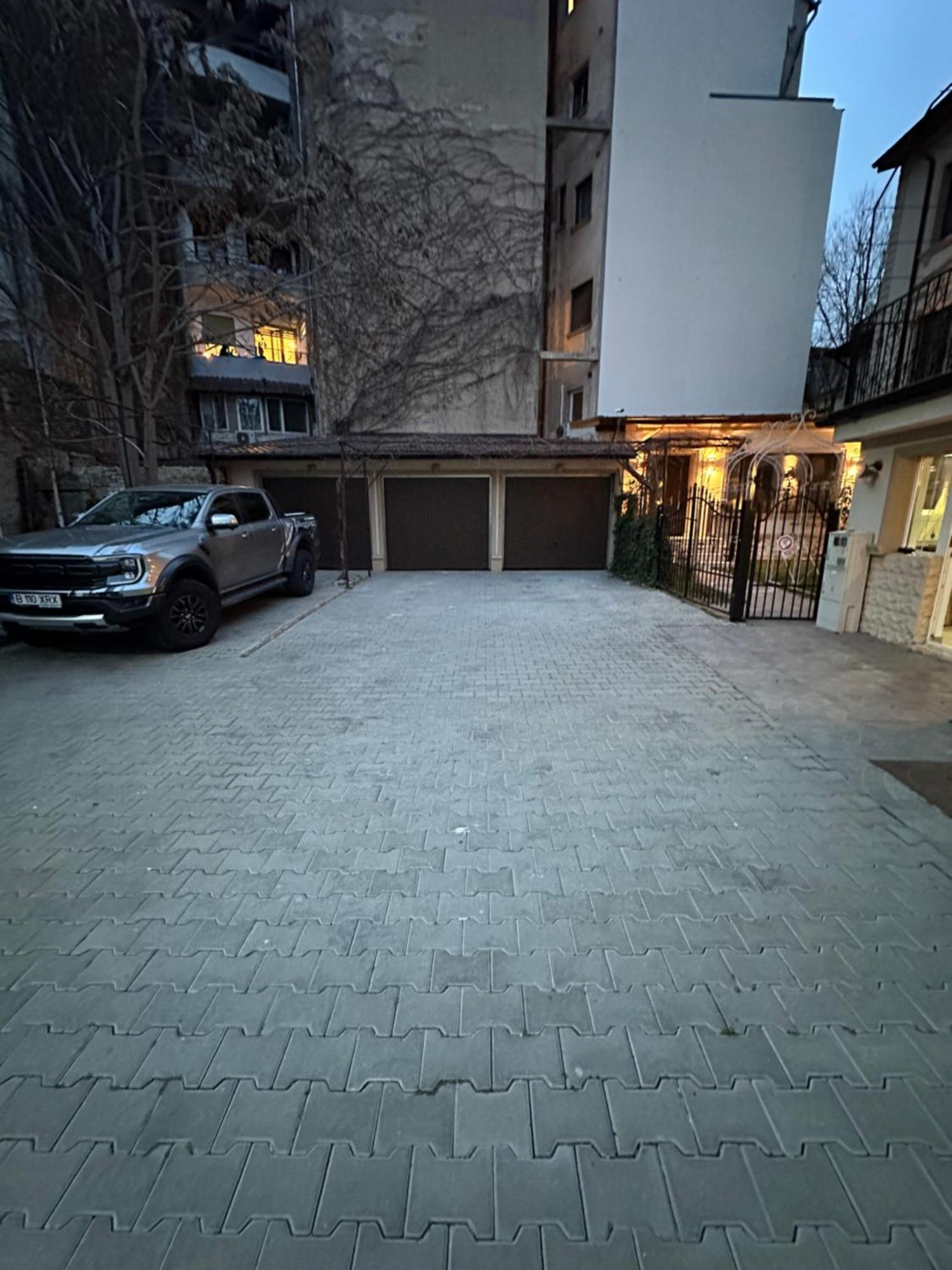 Hotel Boutique Cathedral Plaza Residences Room For Rent Downtown Bukarest Exterior foto